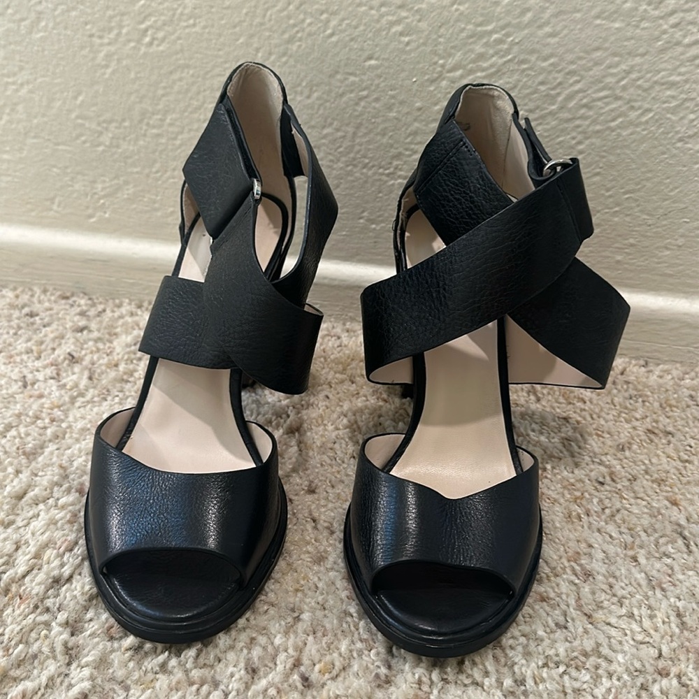 Kenneth Cole New York Chunky Strap Heel